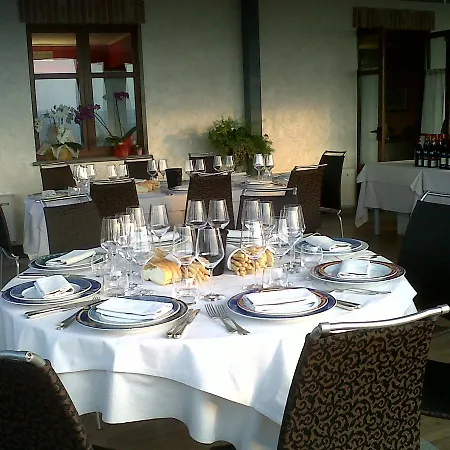 La Rosa Dei Vini Couette-café *