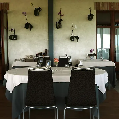 La Rosa Dei Vini Serralunga d'Alba